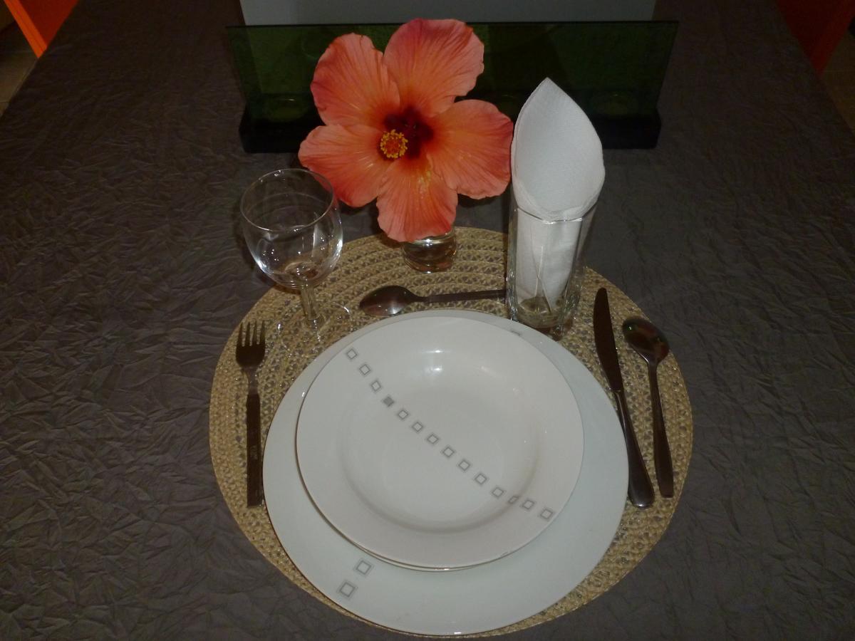 Chez Clenya Guesthouse La Ferme Ngoại thất bức ảnh
